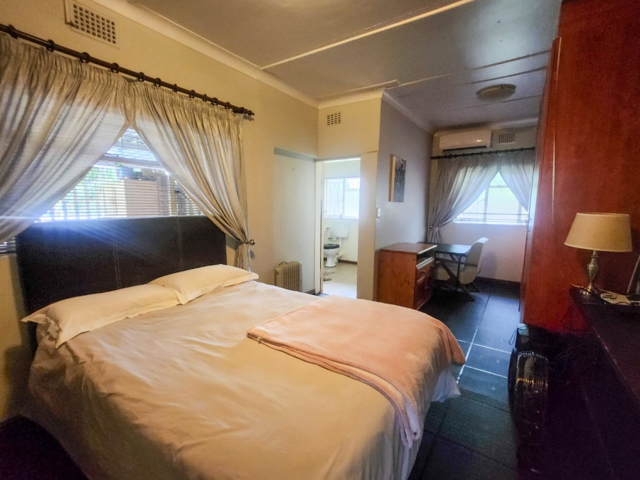 4 Bedroom Property for Sale in Flamwood North West